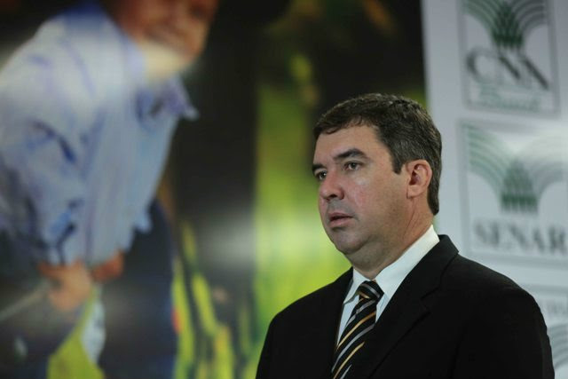 Preocupada com subsídios abusivos, CNA cria observatório para acompanhar políticas agrícolas dos EUA e UE Presidente da Famasul e da Comissão de Relações Internacionais da CNA, Eduardo Riedel, participou do lançamento do observatório. Foto: Divulgação