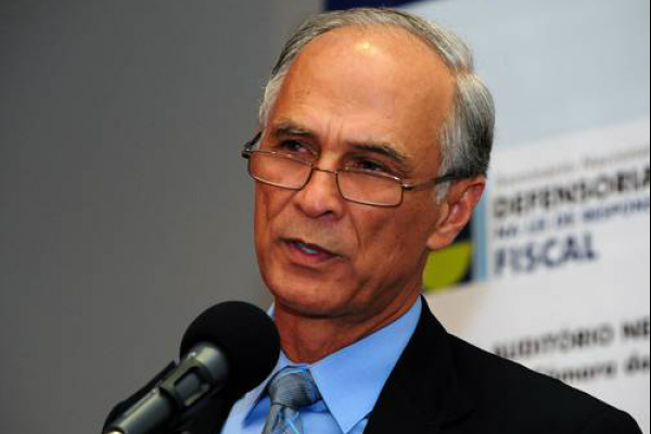 Ministro aposta no apoio do cooperativismo, da pesquisa, da assistência técnica, da defesa agropecuária e da vigilância sanitária