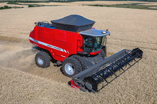 Colheitadeira MF 9695