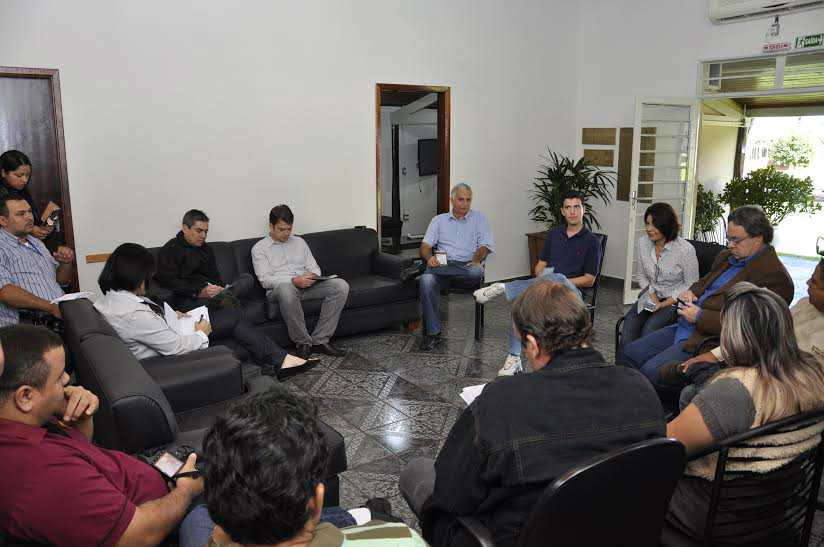 Lucio Damalia, presidente do Sindicato Rural de Dourados, anuncia 