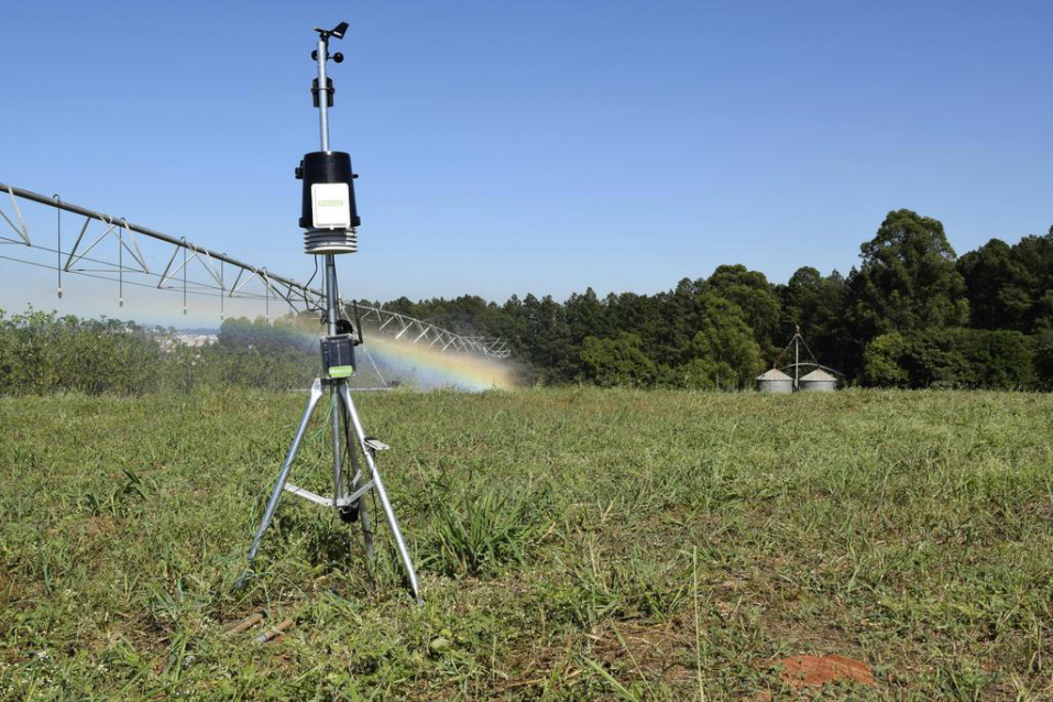 Jovem ganha bolsa de estudos em centro da Nasa por inventar tecnologia de irrigação