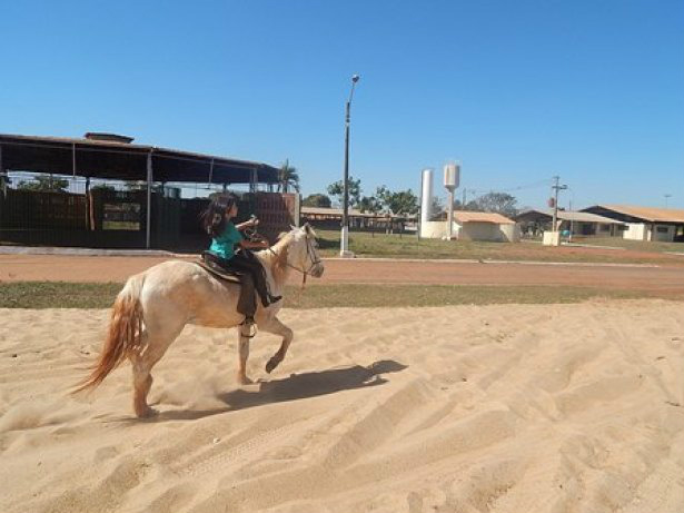 Sindicato Rural firma parceria com Centro de Equitação e Equoterapia