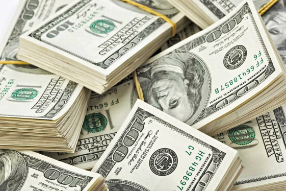 Dólar opera em alta após semana de recordes e volta a bater em R$ 4 Foto: Divulgação