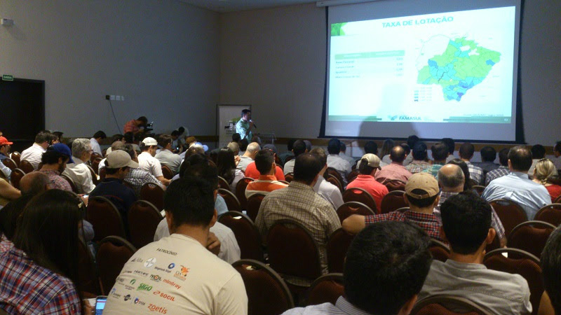 Nutrição e melhoramento genético podem aumentar oferta de animais para abate, avalia analista da Famasul O Simpósio termina nesta sexta-feira (25) e é uma realização do Grupo Repronutri,