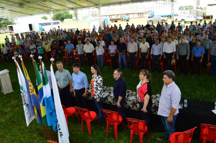 Aniversário de Ivinhema é marcado pela abertura oficial da Expoivi Aniversário de Ivinhema é marcado pela abertura oficial da Expoivi