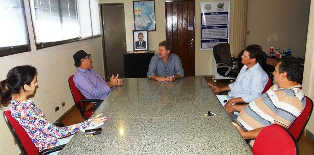 Sindicato Rural de Laguna Carapã firma parceria com prefeitura para recuperar estradas Sindicato Rural de Laguna Carapã firma parceria com prefeitura para recuperar estradas
