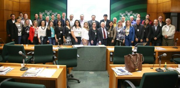 Sistema CNA/SENAR apresenta Projeto Inovação Sindical Sistema CNA/SENAR apresenta Projeto Inovação Sindical