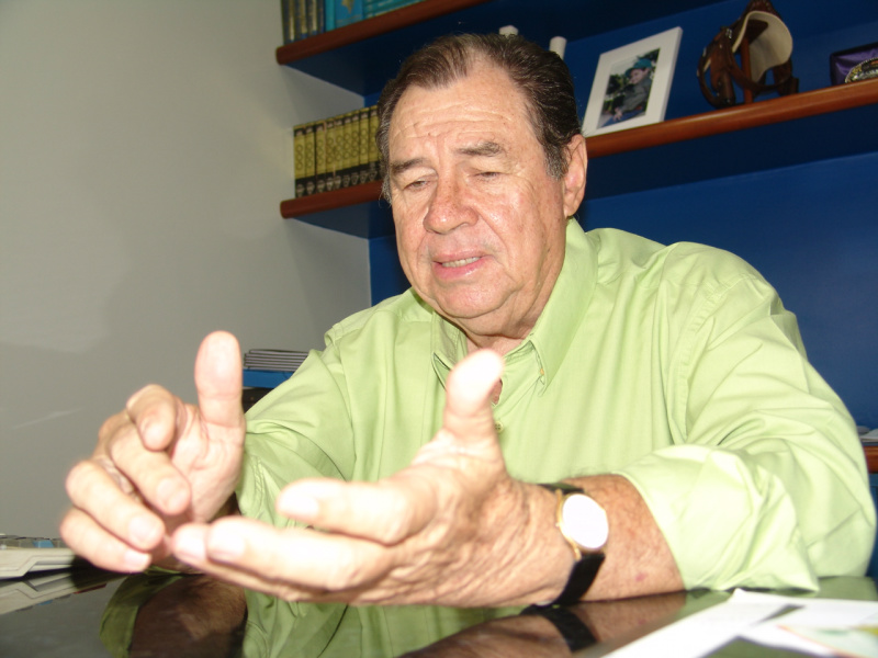 Celso Dal Lago defende a implantação das usinas e minimiza as críticas de ambientalistas (Foto: Marcos Santos
