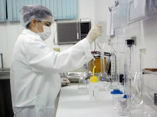 Laboratório agropecuário brasileiro se torna referência internacional Laboratório agropecuário brasileiro se torna referência internacional