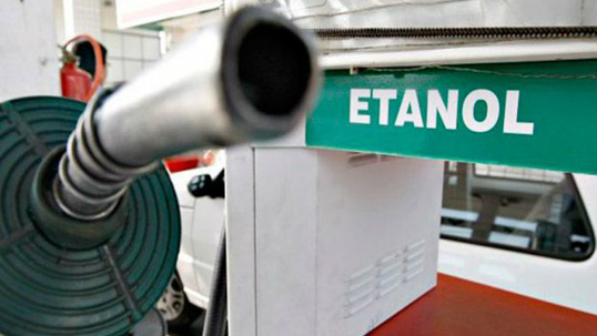 Brasil deve retomar importação de etanol americano no final de julho Brasil deve retomar importação de etanol americano no final de julho