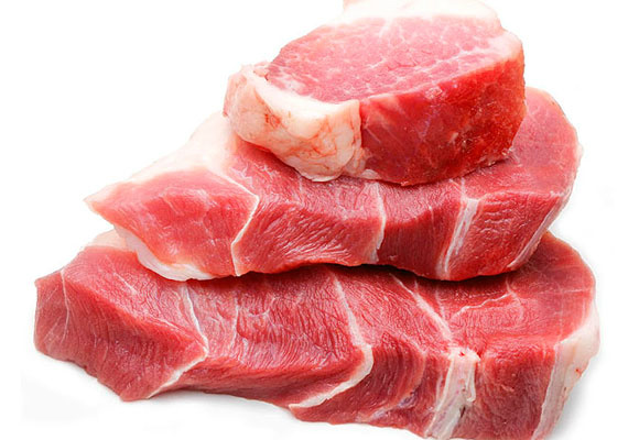 Exportação de carnes de frango e bovina recua em volume e receita em agosto