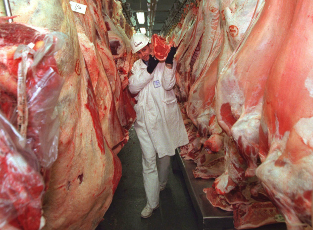 Brasil conta com cinco frigoríficos aptos a exportar carne bovina para os EUA Brasil conta com cinco frigoríficos aptos a exportar carne bovina para os EUA