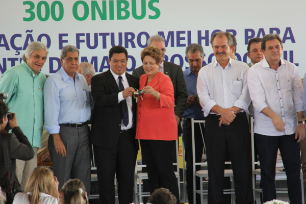 Assomassul pede e Dilma assegura obra na BR-419 Dilma disse que assim que conhecer o projeto e sua equipe técnica fazer a avaliação irá transferir os recursos para Mato Grosso do Sul executar a obra na rodovia