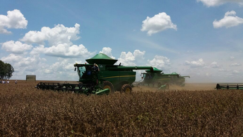 Na reta final, colheita da safra de soja chega a 82% da área em MS Na reta final, colheita da safra de soja chega a 82% da área em MS