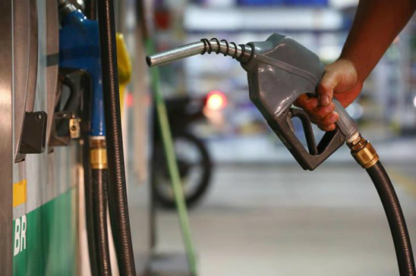 Gasolina passa a ter 25% de etanol no brasil Aumento da mistura de etanol na gasolina faz parte de medidas para incentivar o setor sucroenergético.Foto: Cristiano Estrela / Agencia RBS
