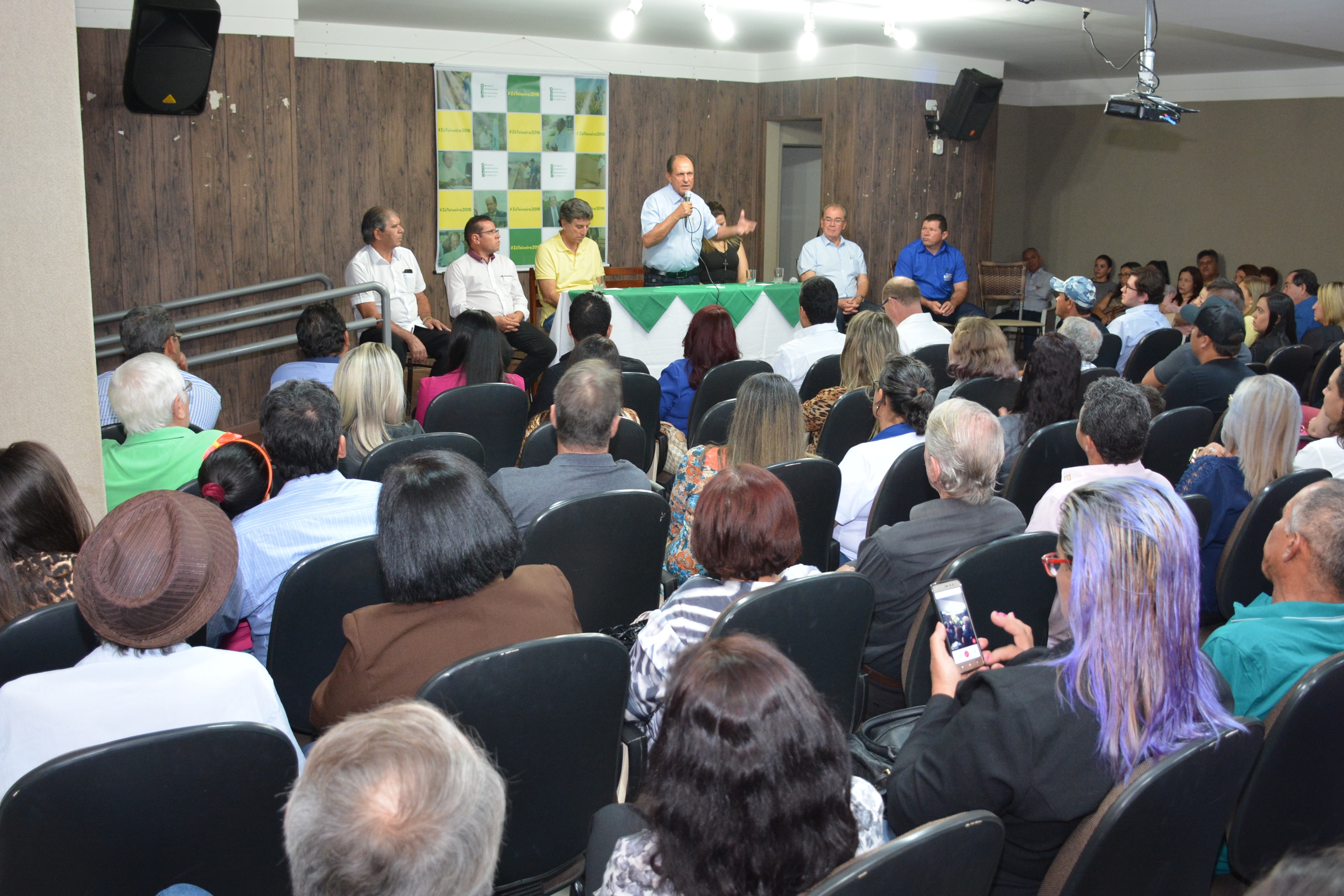 Zé Teixeira diz que buscará 7º mandato e ficará com Reinaldo