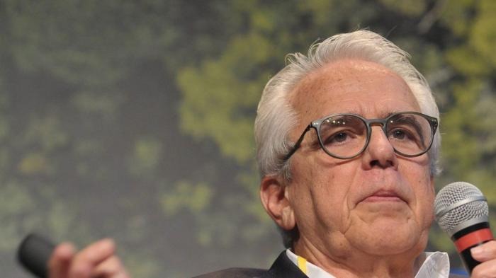 Futuro presidente da Petrobras é contra controle de preços dos combustíveis