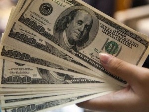 Dólar fecha na mínima desde começo de maio, com perspectiva mais positiva sobre reformas locais Dólar fecha na mínima desde começo de maio, com perspectiva mais positiva sobre reformas locais