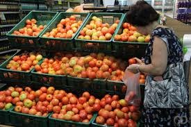Tomate: Com o fim de lavouras de ponteiro, alta do preço é expressiva Tomate: Com o fim de lavouras de ponteiro, alta do preço é expressiva