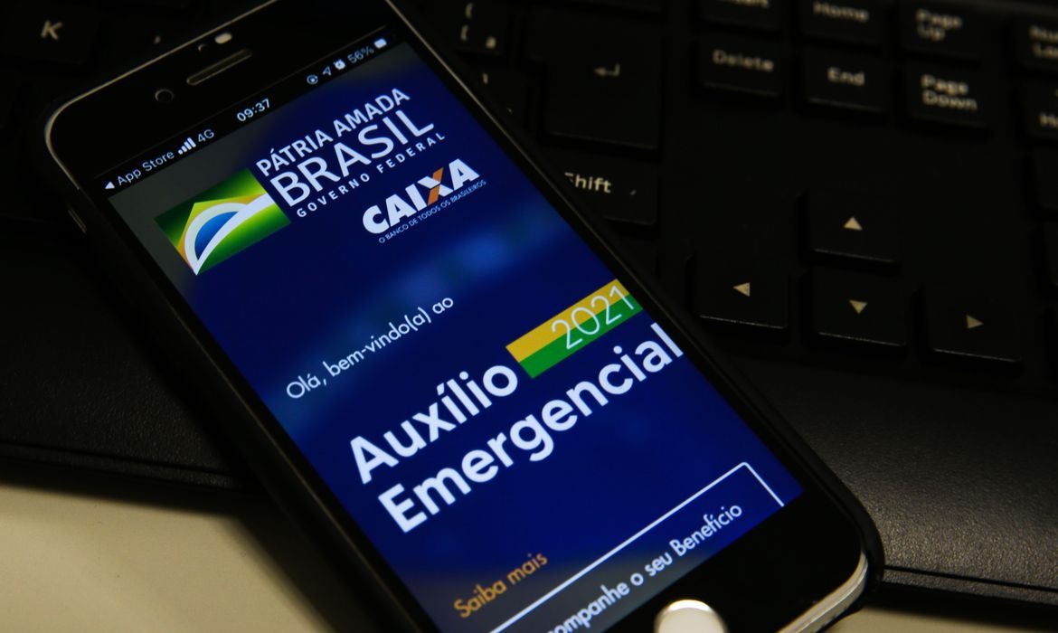 Caixa paga hoje auxílio emergencial a nascidos em agosto Caixa paga hoje auxílio emergencial a nascidos em agosto