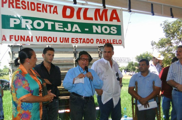 Produtores saem as ruas contra a demarcação Produtores reclamam da insegurança jurídica no Conesul. foto: Flávio Verão/Douradosagora