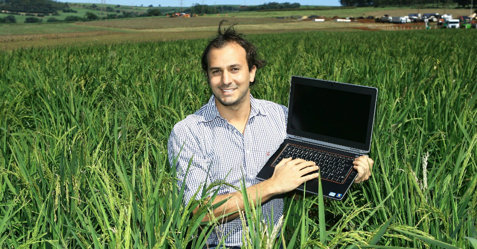 Produtor de soja Argentino que criou pagina no Facebook sobre agronegócios, 