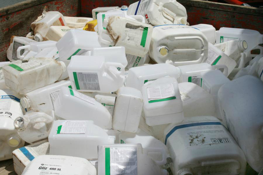 Embalagens de Agrotóxicos que poderão ser reutilizadas. (Foto: Divulgação)
