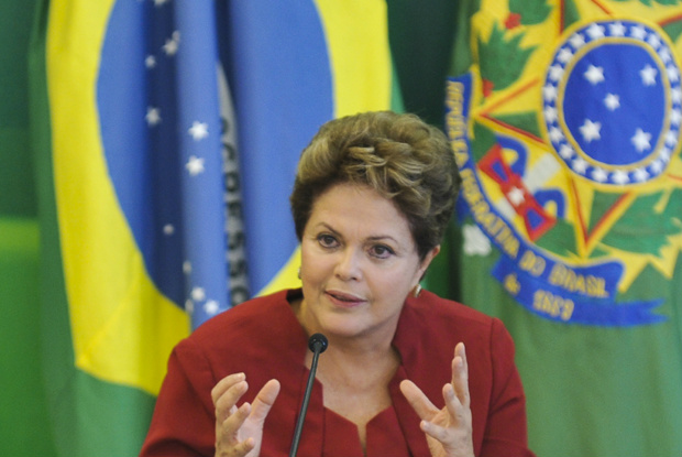Dilma Rousseff, junto com seus Ministros decretaram a desapropriação de terras. Foto: Divulgação