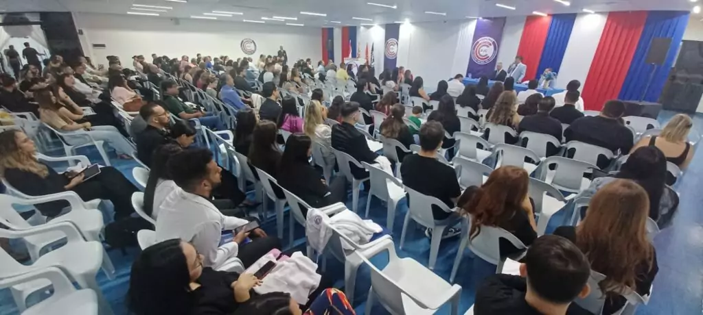 Medicina UCP-PJC: trabalho de conclusão de curso reúne mais de 600 formandos Medicina UCP-PJC: trabalho de conclusão de curso reúne mais de 600 formandos
