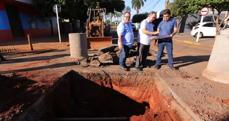 Dourados: Prefeitura dá início à terceira fase da obra de combate a alagamentos no Parque Alvorada Dourados: Prefeitura dá início à terceira fase da obra de combate a alagamentos no Parque Alvorada