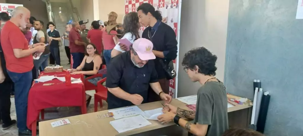 PT/MS empossa nova direção estadual com presença de lideranças e militância