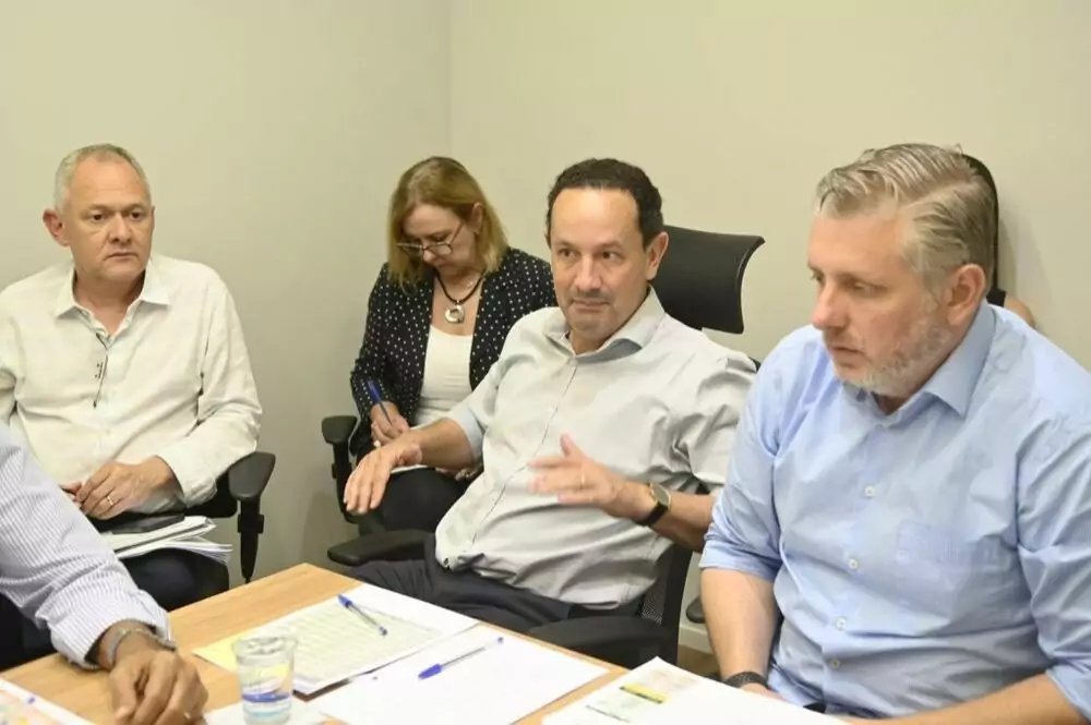 Walter Carneiro Júnior fala durante a reunião na Casa Civil. (Foto: Max Arantes/Casa Civil).
