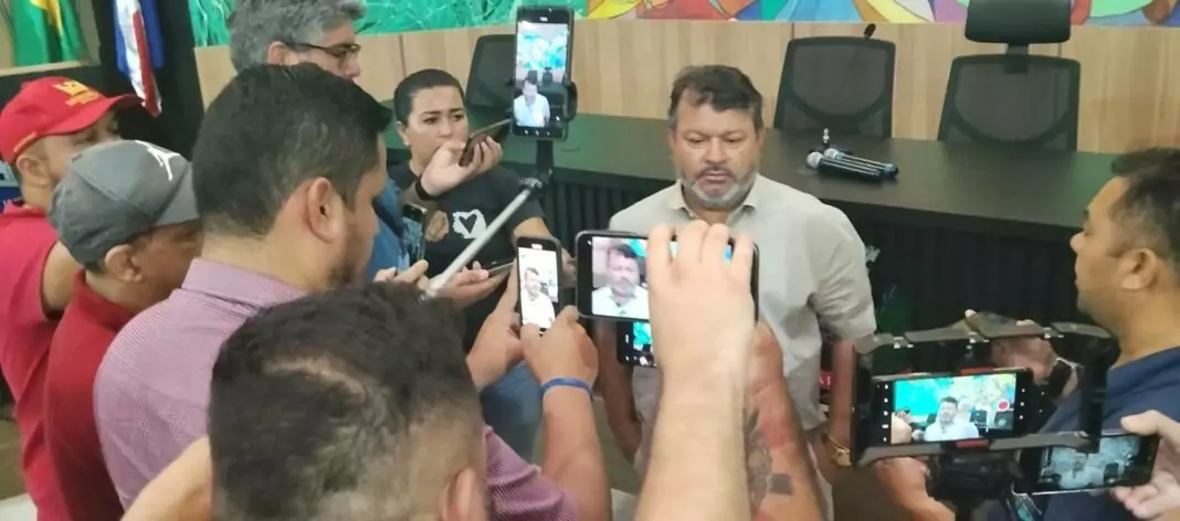 Carlos Bernardo falou sobre as eleições em coletiva de imprensa