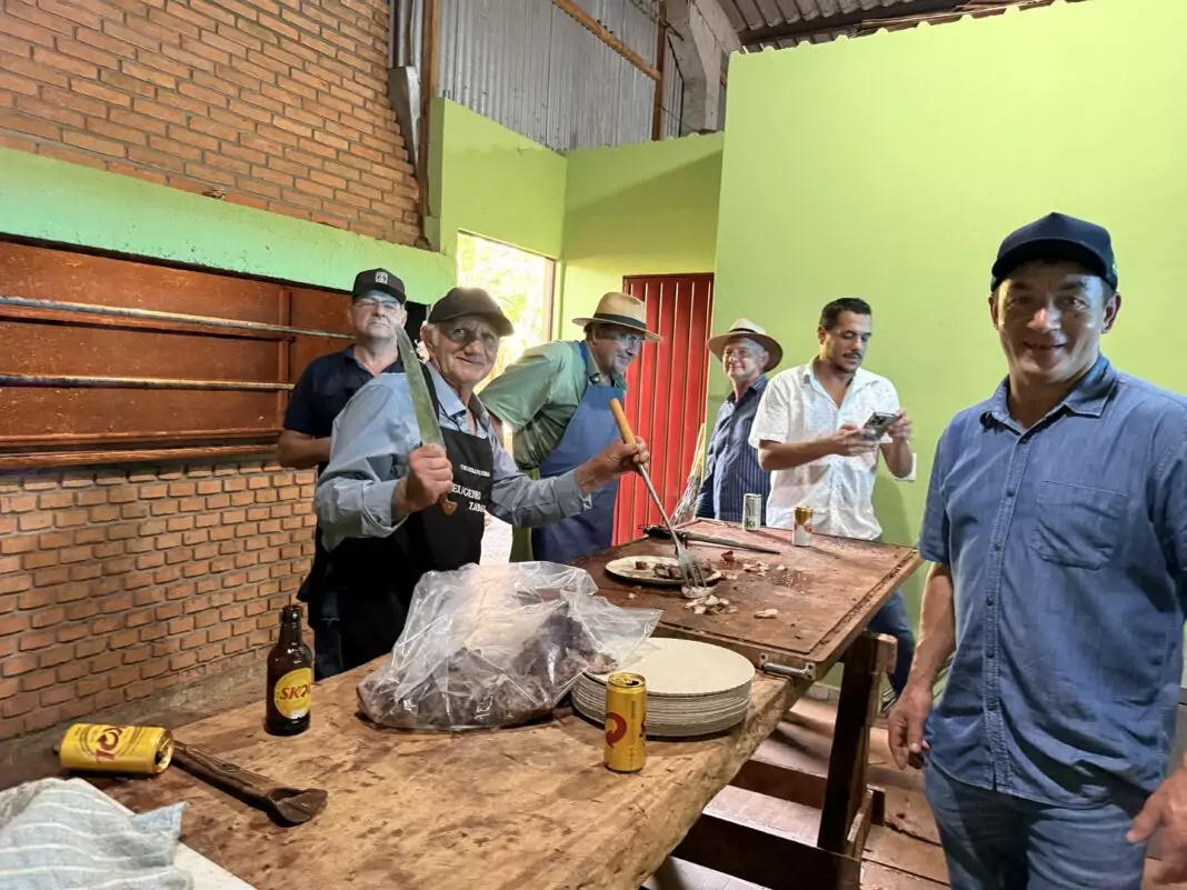 Carlos Bernardo visita tradicional Festa de São João na Colônia Zanata