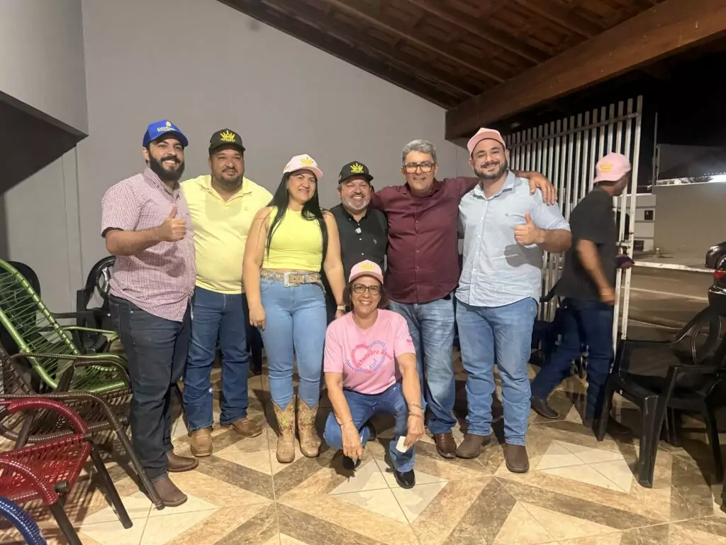 Carlos Bernardo ouve população e reúne demandas de Cassilândia reforçando compromisso com projeto de desenvolvimento para MS Carlos Bernardo ouve população e reúne demandas de Cassilândia reforçando compromisso com projeto de desenvolvimento para MS