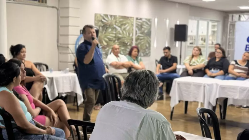 Em Dourados, Carlos Bernardo apresenta projeto para Mato Grosso do Sul com foco na industrialização, fortalecimento do campo e geração de empregos Em Dourados, Carlos Bernardo apresenta projeto para Mato Grosso do Sul com foco na industrialização, fortalecimento do campo e geração de empregos