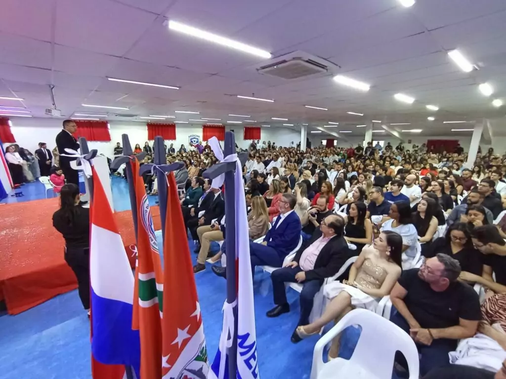 Futuros médicos assumem compromisso ético durante Juramento do Jaleco na Interamericana Futuros médicos assumem compromisso ético durante Juramento do Jaleco na Interamericana