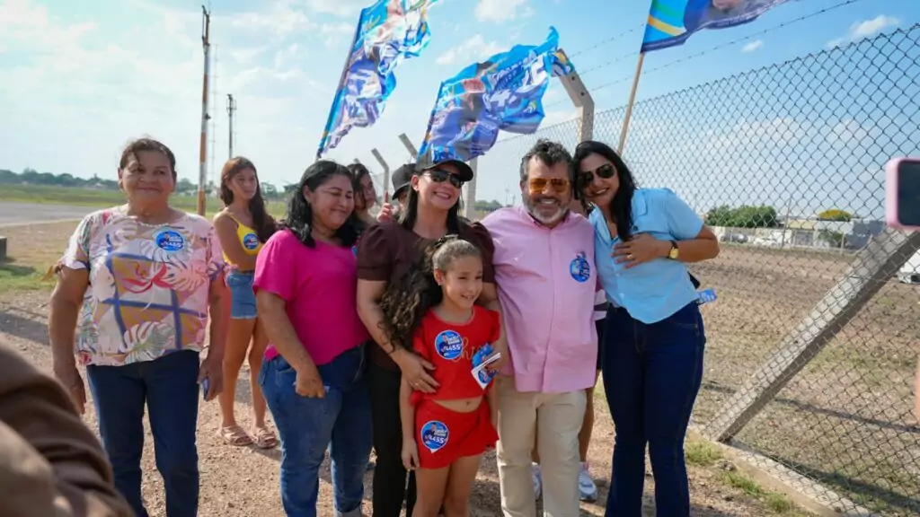 Carlos Bernardo participa de carreata com Riedel e Azambuja em Porto Murtinho e reforça agenda de desenvolvimento Carlos Bernardo participa de carreata com Riedel e Azambuja em Porto Murtinho e reforça agenda de desenvolvimento