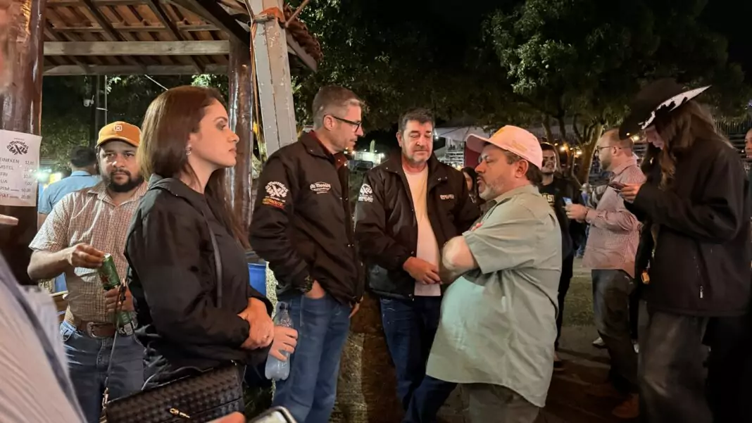 Na Exponan, Carlos Bernardo defende industrialização, fortalecimento do produtor e mais empregos no interior